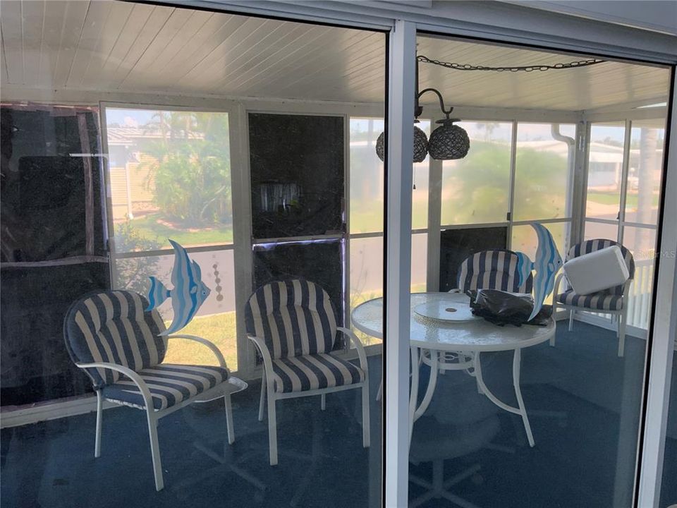 合同活跃: $70,000 (2 贝兹, 1 浴室, 800 平方英尺)