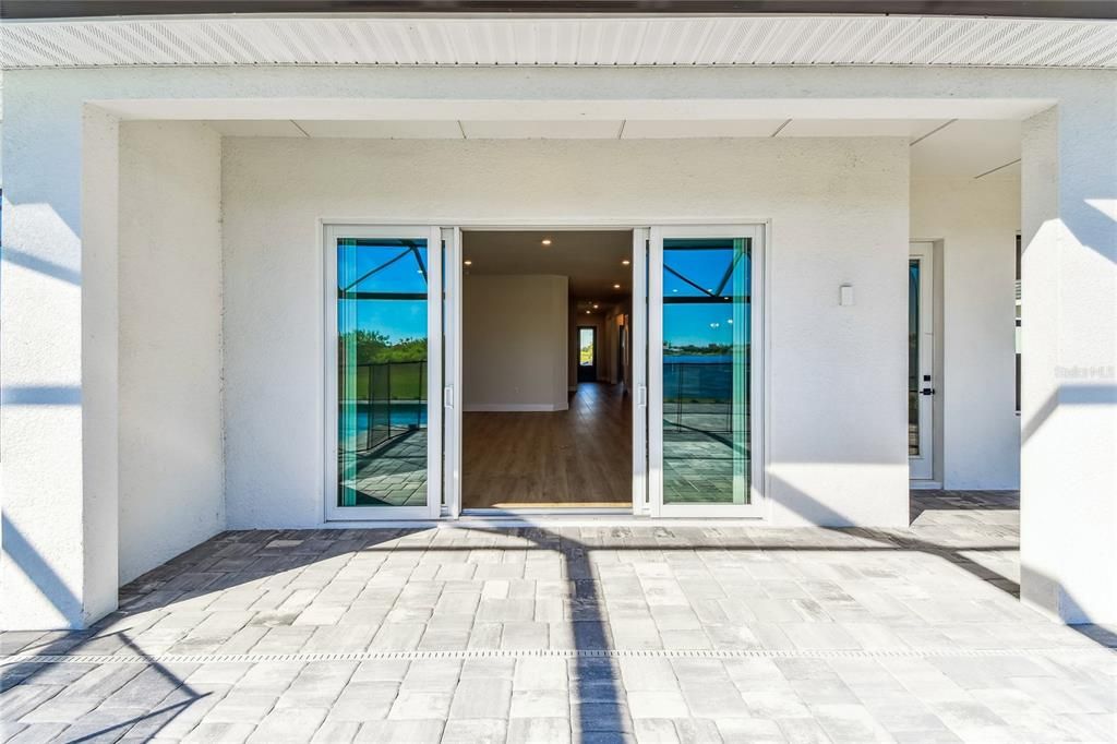 Active With Contract: $919,990 (4 beds, 3 baths, 2898 Square Feet)