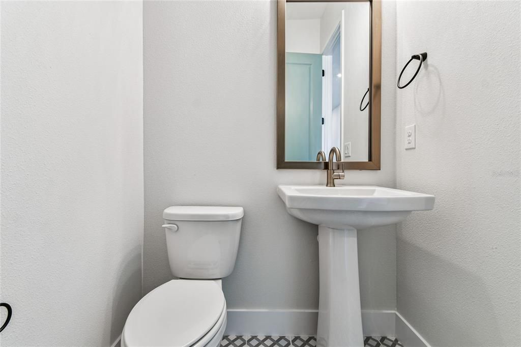 Active With Contract: $919,990 (4 beds, 3 baths, 2898 Square Feet)