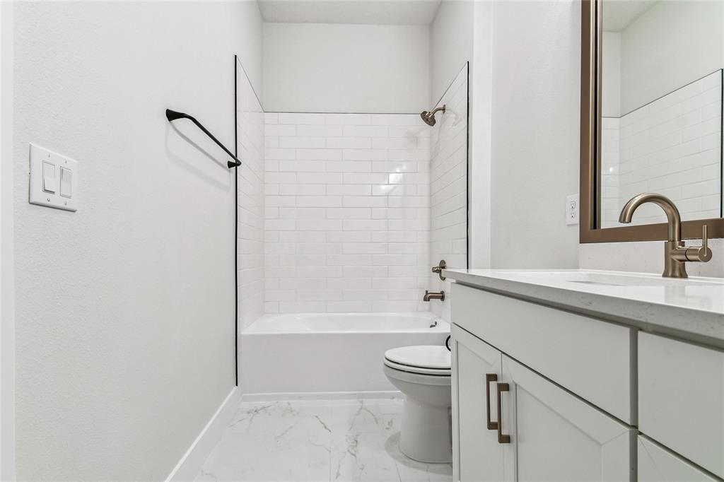 Active With Contract: $919,990 (4 beds, 3 baths, 2898 Square Feet)