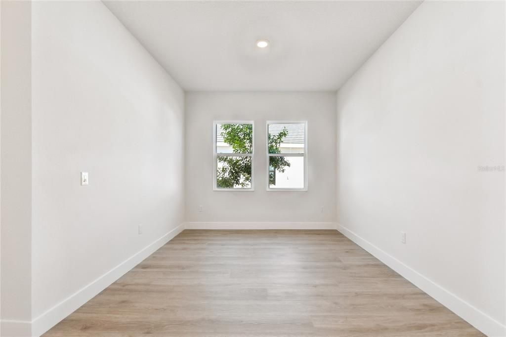 Active With Contract: $919,990 (4 beds, 3 baths, 2898 Square Feet)