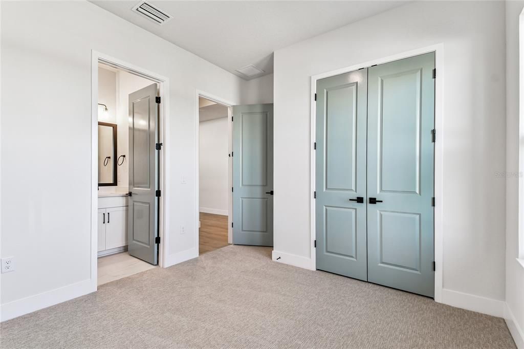 Active With Contract: $919,990 (4 beds, 3 baths, 2898 Square Feet)