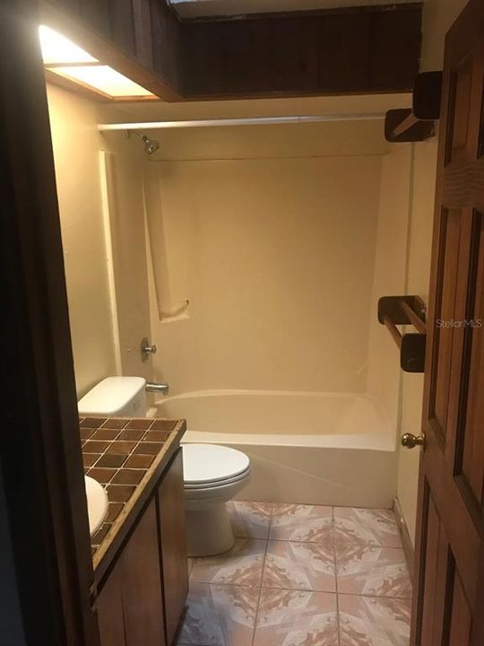 Active With Contract: $485,000 (4 beds, 0 baths, 2000 Square Feet)