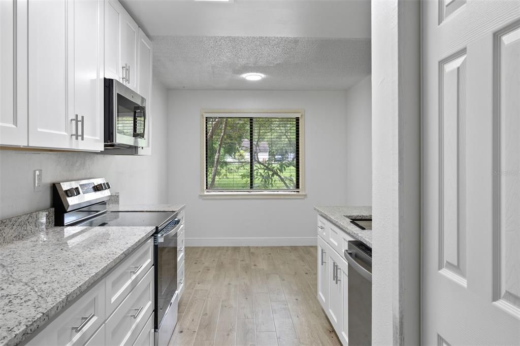 Active With Contract: $485,000 (4 beds, 0 baths, 2000 Square Feet)