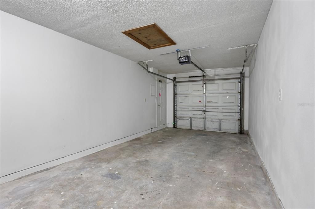 Active With Contract: $485,000 (4 beds, 0 baths, 2000 Square Feet)