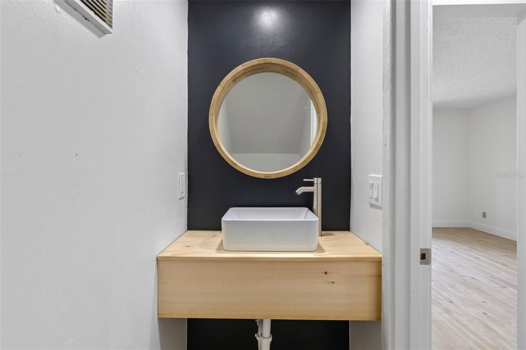 Active With Contract: $485,000 (4 beds, 0 baths, 2000 Square Feet)