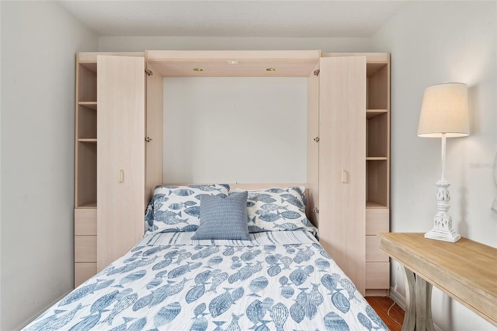 На продажу: $695,000 (3 спален, 2 ванн, 1831 Квадратных фут)