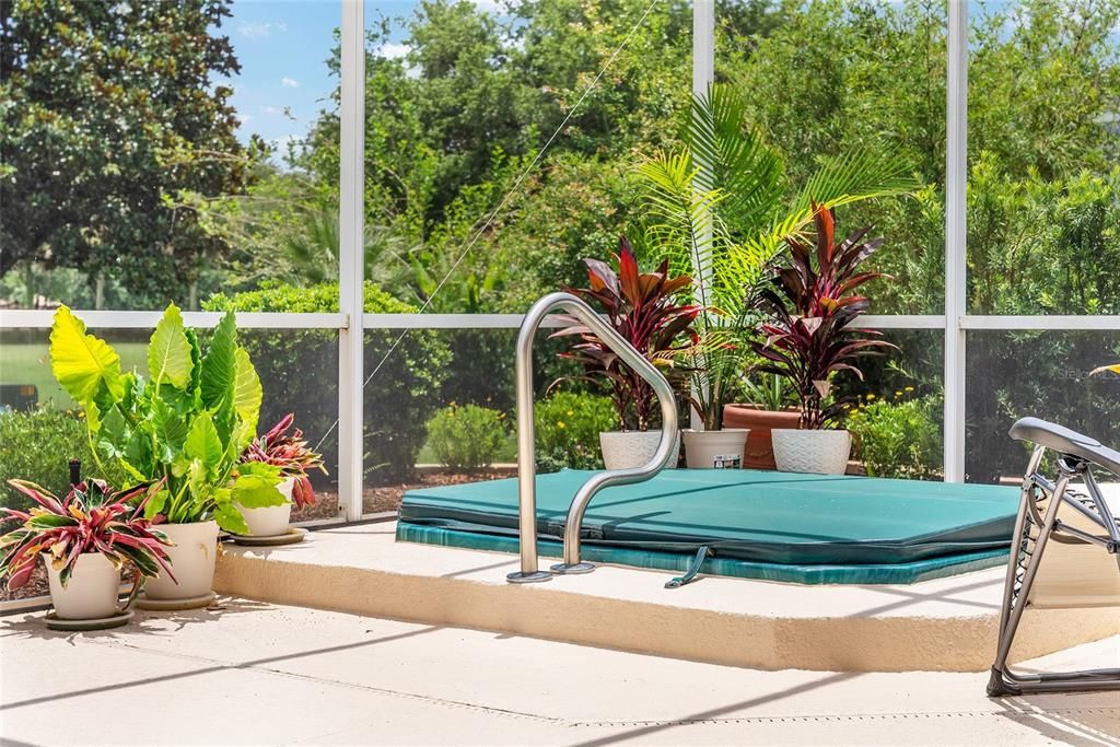 На продажу: $695,000 (3 спален, 2 ванн, 1831 Квадратных фут)