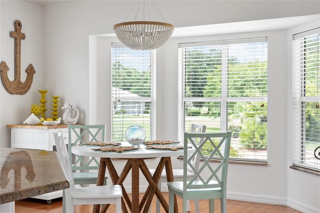 На продажу: $695,000 (3 спален, 2 ванн, 1831 Квадратных фут)