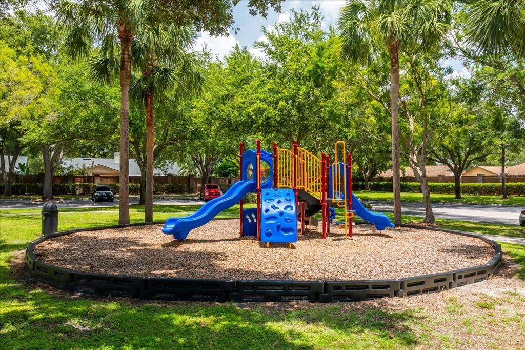 待售: $218,000 (2 贝兹, 2 浴室, 1074 平方英尺)