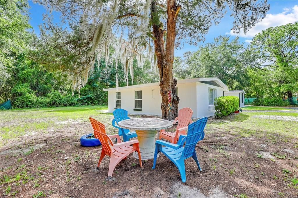 На продажу: $389,000 (4 спален, 3 ванн, 1271 Квадратных фут)