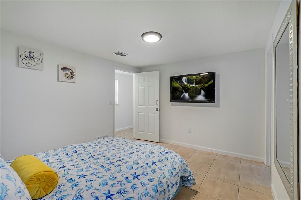 На продажу: $389,000 (4 спален, 3 ванн, 1271 Квадратных фут)