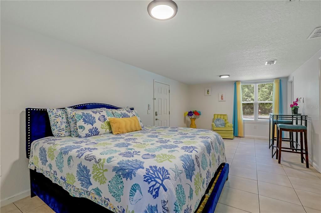 На продажу: $389,000 (4 спален, 3 ванн, 1271 Квадратных фут)