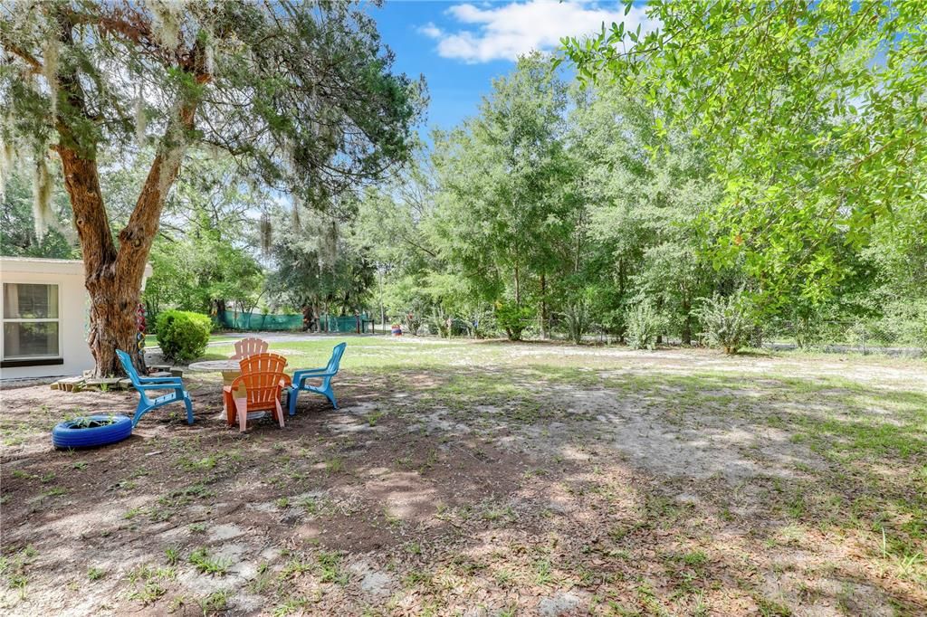 На продажу: $389,000 (4 спален, 3 ванн, 1271 Квадратных фут)