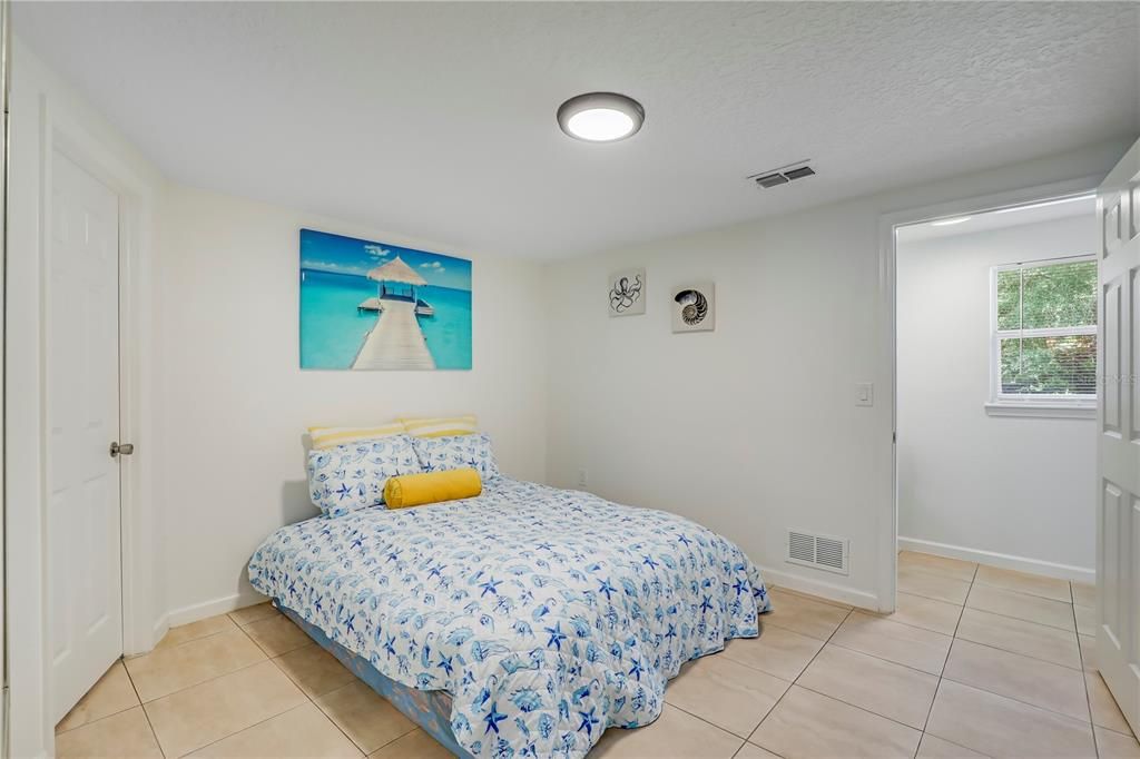 На продажу: $389,000 (4 спален, 3 ванн, 1271 Квадратных фут)