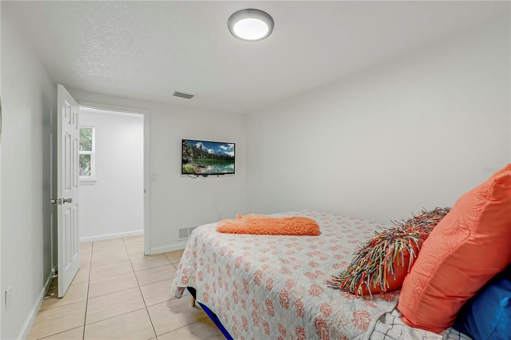 На продажу: $389,000 (4 спален, 3 ванн, 1271 Квадратных фут)