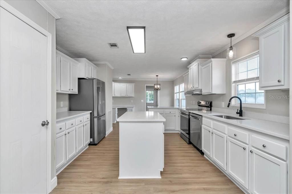 待售: $204,900 (3 贝兹, 2 浴室, 1782 平方英尺)