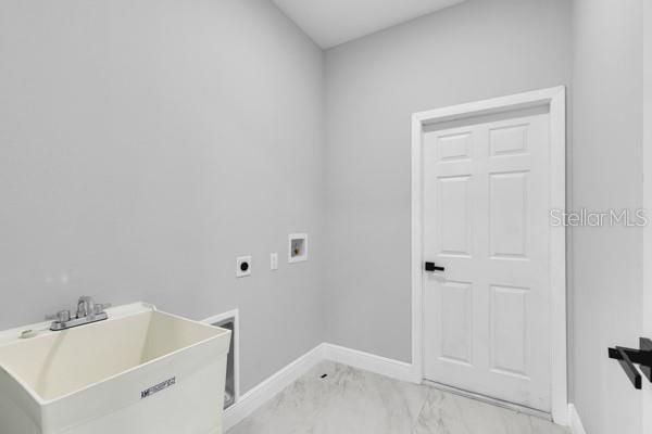 For Sale: $344,900 (3 beds, 2 baths, 1807 Square Feet)