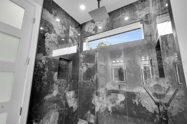 For Sale: $344,900 (3 beds, 2 baths, 1807 Square Feet)