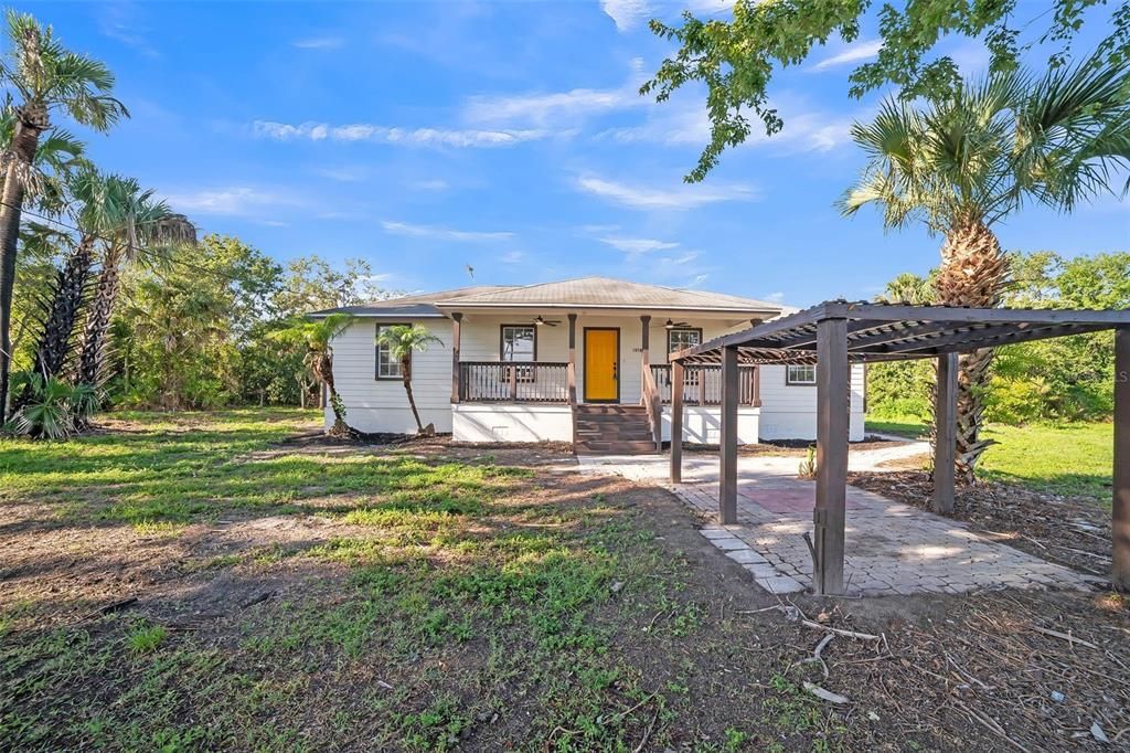 Active With Contract: $294,900 (4 beds, 2 baths, 2049 Square Feet)