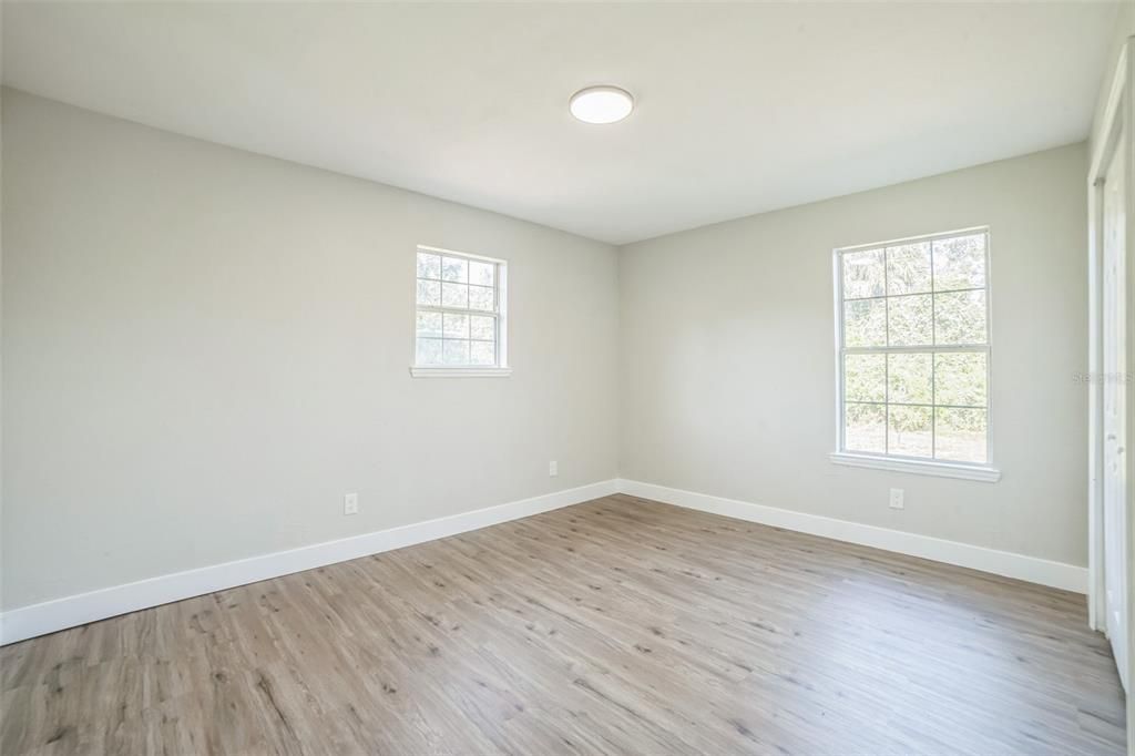 Active With Contract: $294,900 (4 beds, 2 baths, 2049 Square Feet)