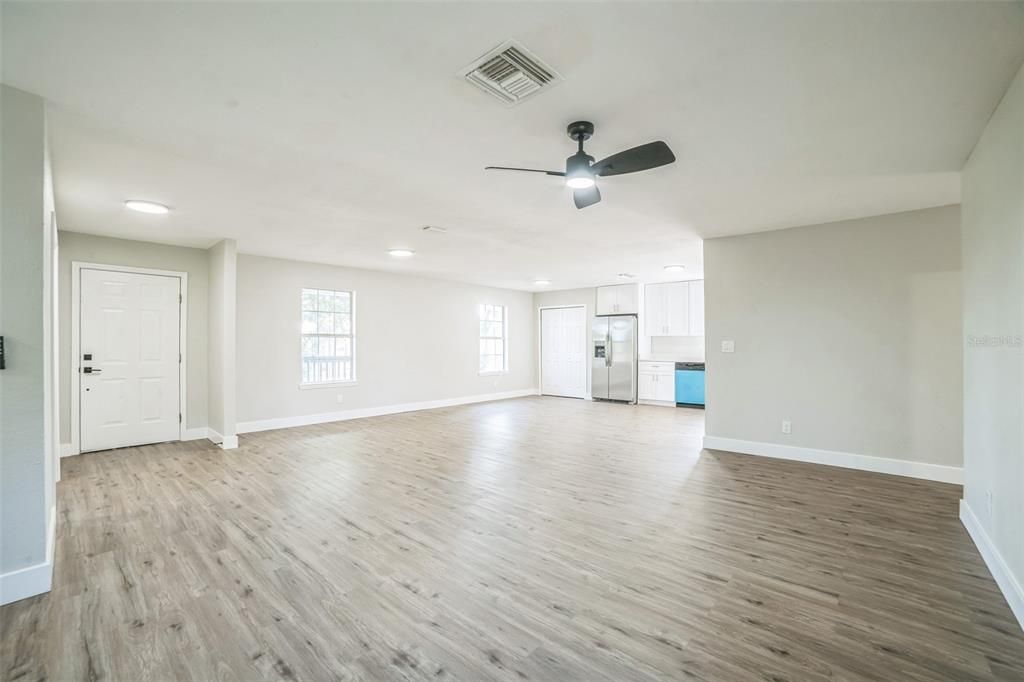 Active With Contract: $294,900 (4 beds, 2 baths, 2049 Square Feet)