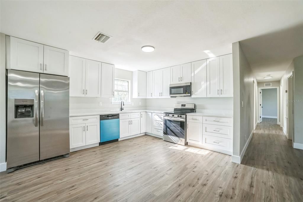 Active With Contract: $294,900 (4 beds, 2 baths, 2049 Square Feet)