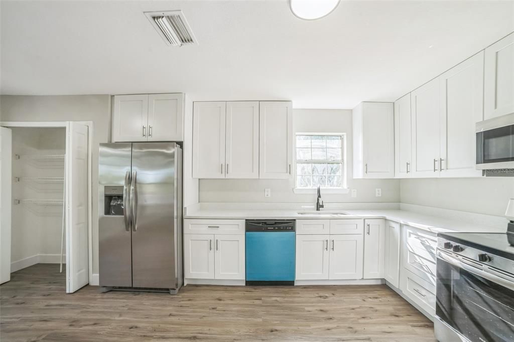 Active With Contract: $294,900 (4 beds, 2 baths, 2049 Square Feet)