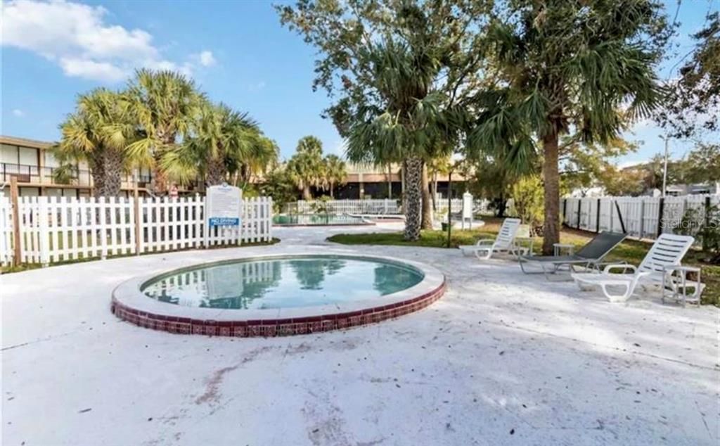 For Sale: $180,000 (1 beds, 1 baths, 276 Square Feet)