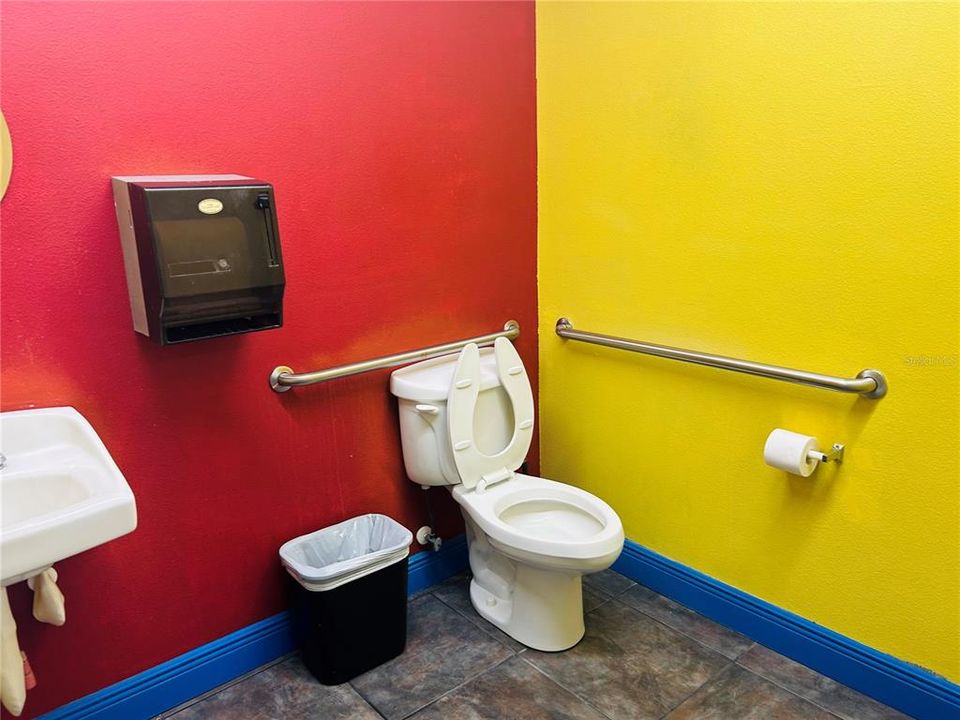 待售: $120,000 (0 贝兹, 0 浴室, 3000 平方英尺)