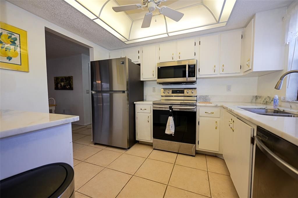 For Rent: $1,500 (2 beds, 2 baths, 1186 Square Feet)