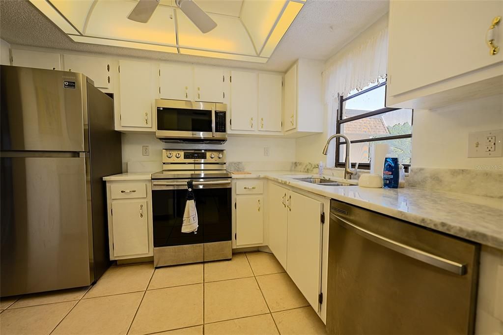 For Rent: $1,500 (2 beds, 2 baths, 1186 Square Feet)