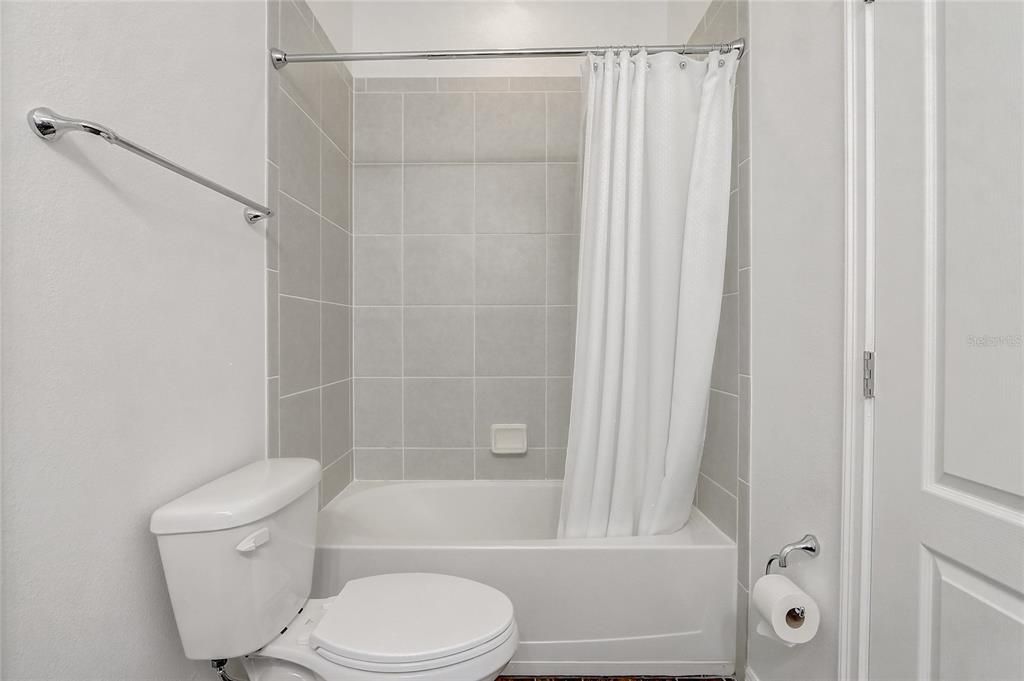 For Sale: $459,900 (3 beds, 2 baths, 1930 Square Feet)