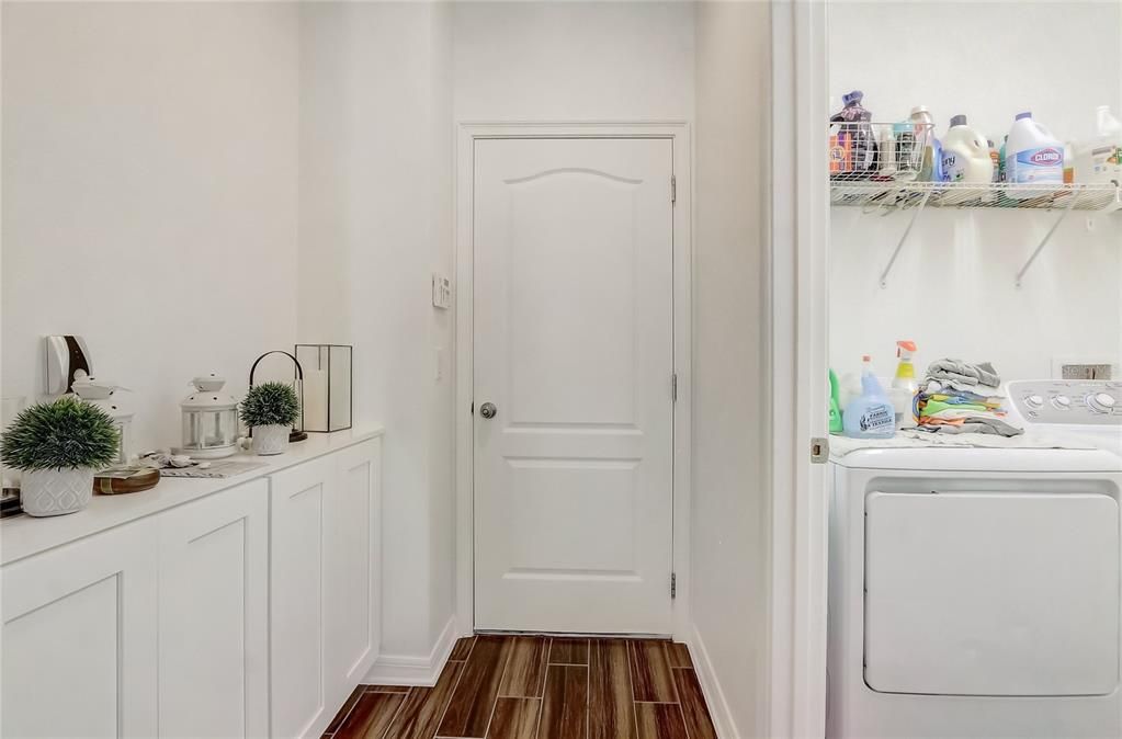 For Sale: $459,900 (3 beds, 2 baths, 1930 Square Feet)