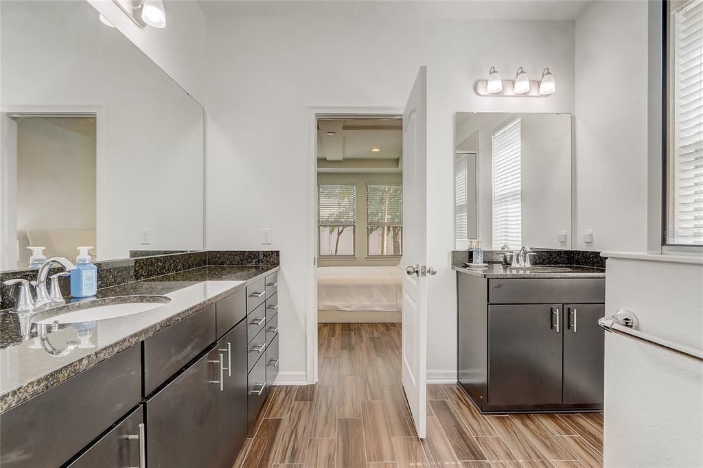For Sale: $459,900 (3 beds, 2 baths, 1930 Square Feet)