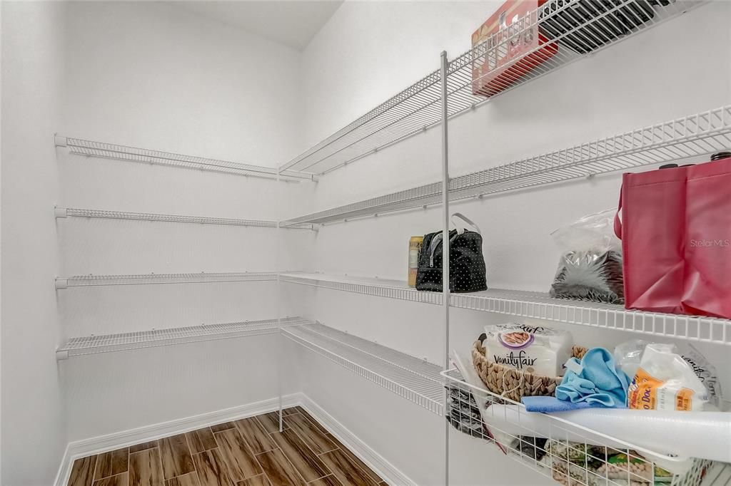 For Sale: $459,900 (3 beds, 2 baths, 1930 Square Feet)