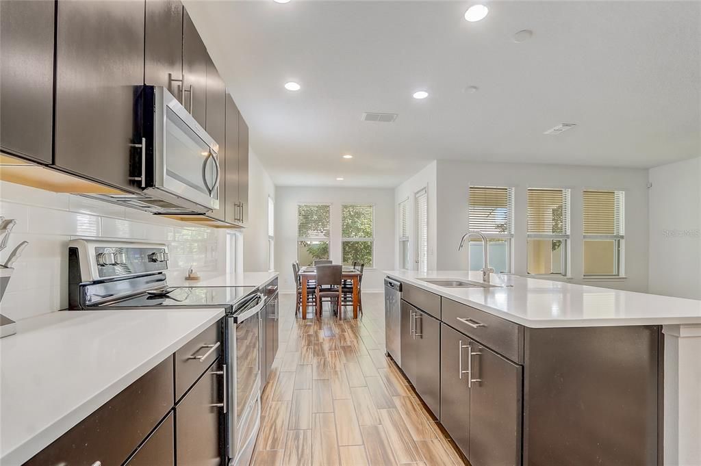 For Sale: $459,900 (3 beds, 2 baths, 1930 Square Feet)