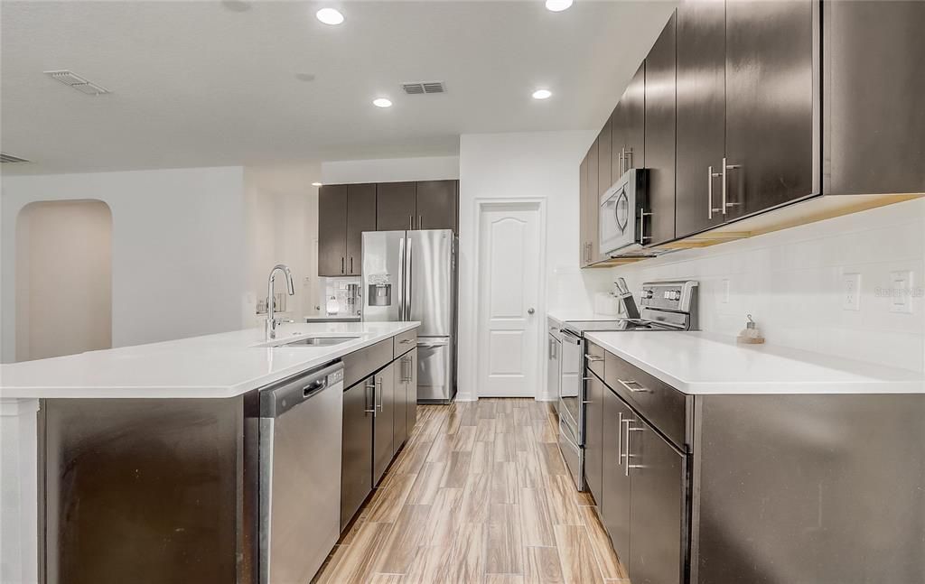 For Sale: $459,900 (3 beds, 2 baths, 1930 Square Feet)