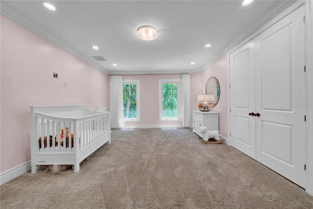 En Venta: $2,699,000 (4 camas, 3 baños, 4018 Pies cuadrados)