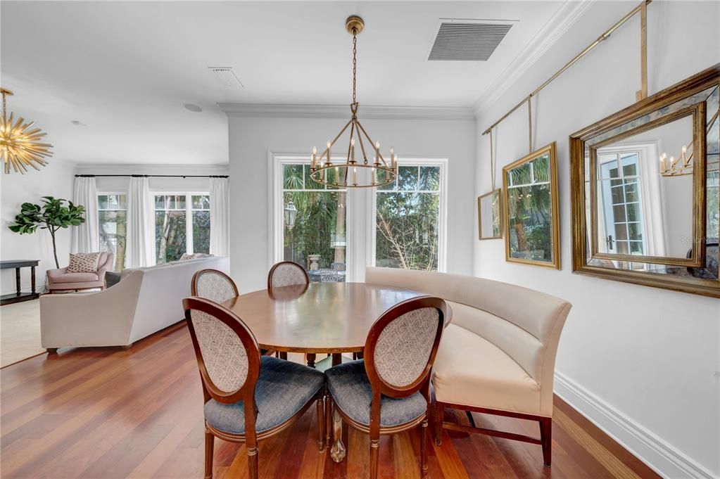 En Venta: $2,699,000 (4 camas, 3 baños, 4018 Pies cuadrados)