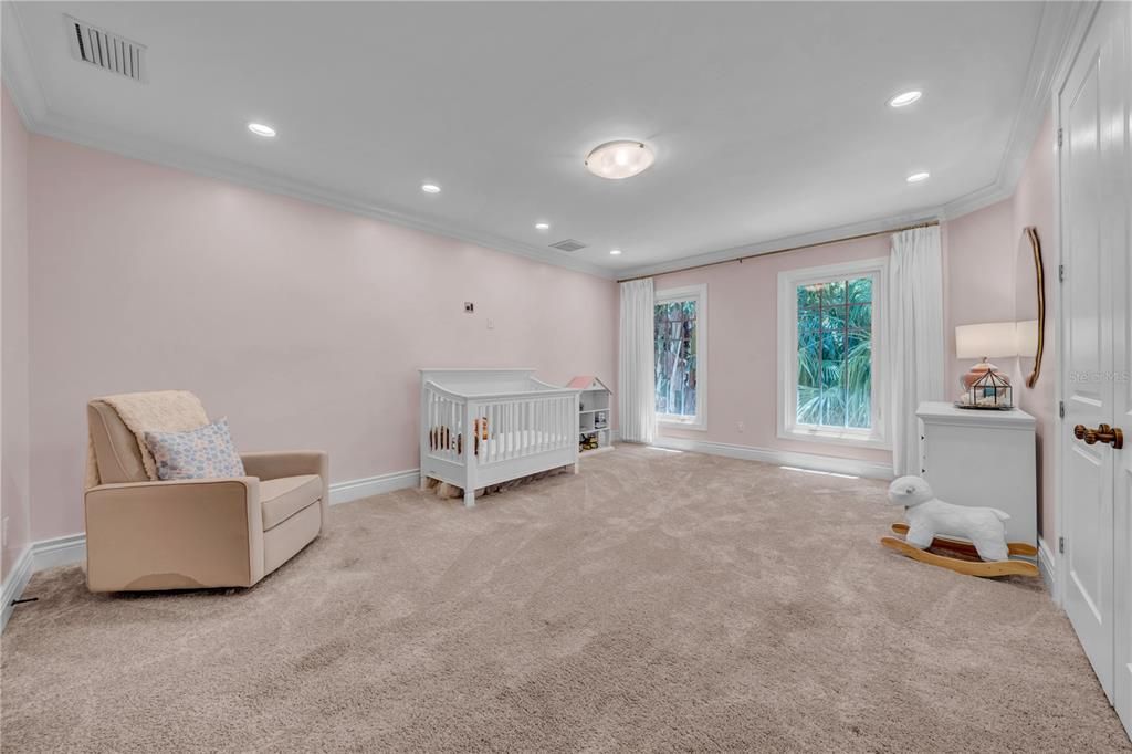 En Venta: $2,699,000 (4 camas, 3 baños, 4018 Pies cuadrados)