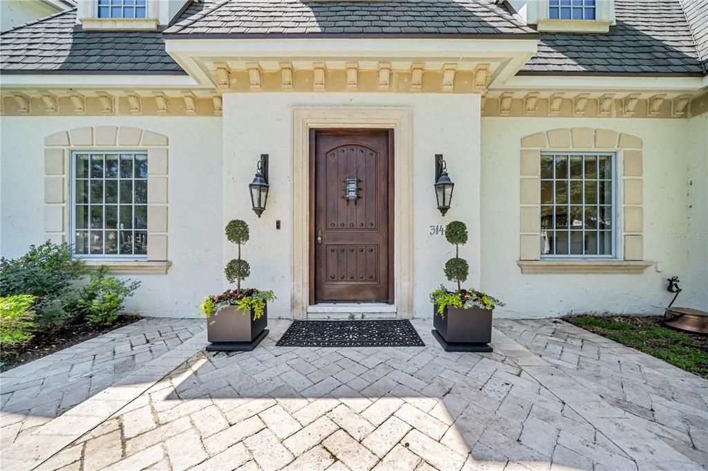 En Venta: $2,699,000 (4 camas, 3 baños, 4018 Pies cuadrados)