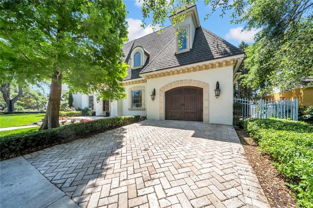 En Venta: $2,699,000 (4 camas, 3 baños, 4018 Pies cuadrados)