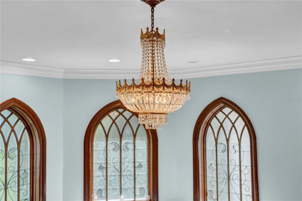 En Venta: $2,699,000 (4 camas, 3 baños, 4018 Pies cuadrados)