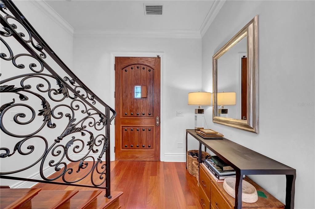 En Venta: $2,699,000 (4 camas, 3 baños, 4018 Pies cuadrados)