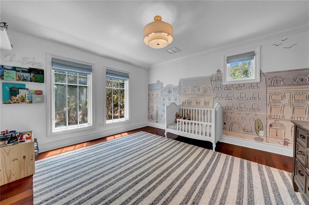 En Venta: $2,699,000 (4 camas, 3 baños, 4018 Pies cuadrados)