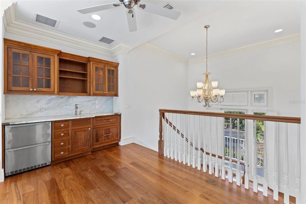 待售: $2,750,000 (4 贝兹, 3 浴室, 3305 平方英尺)