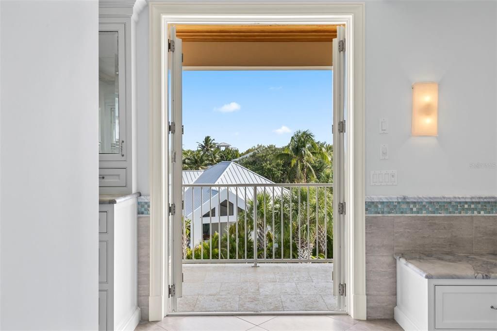 待售: $2,750,000 (4 贝兹, 3 浴室, 3305 平方英尺)