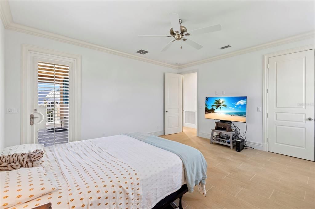 待售: $2,750,000 (4 贝兹, 3 浴室, 3305 平方英尺)