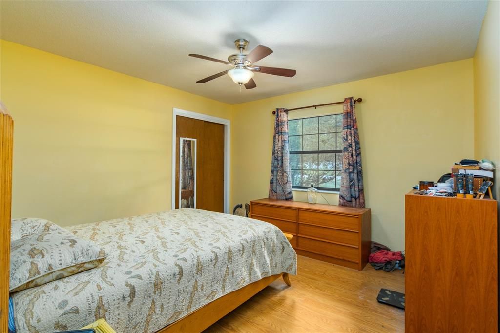 For Sale: $299,900 (3 beds, 2 baths, 1969 Square Feet)